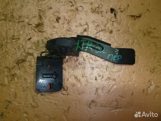 Замок капота (крюк) nissan X-trail (T32) 2014