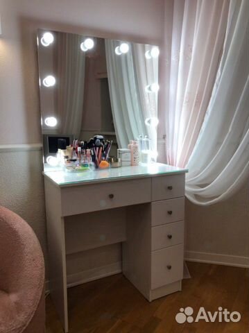 Гримёрный стол