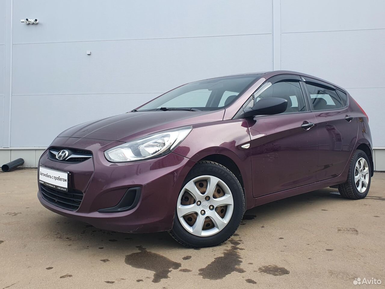 Hyundai solaris 2014 бордовый. Hyundai solaris 2014 бордовый. Фиолетовый hyundai solaris в073цх. Солярис хэтчбек 2015. Хендай солярис цвета.