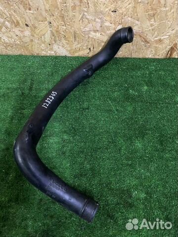 Патрубок интеркулера Volvo S60 S80 XC70 V70