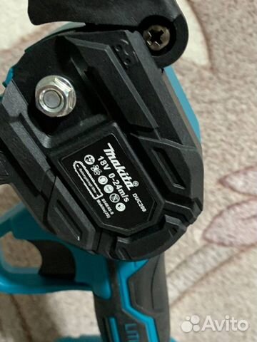 Аккумуляторная цепная пила Makita duc 200