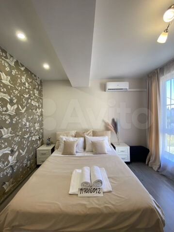 2-к. квартира, 55 м², 1/9 эт.