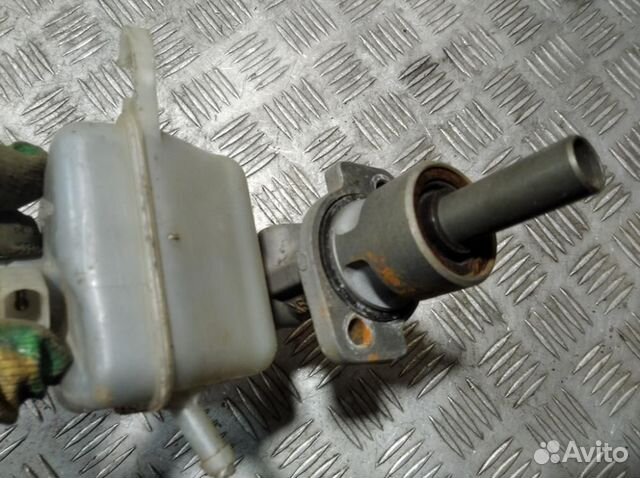 Цилиндр тормозов главный Skoda Fabia 1997 2007