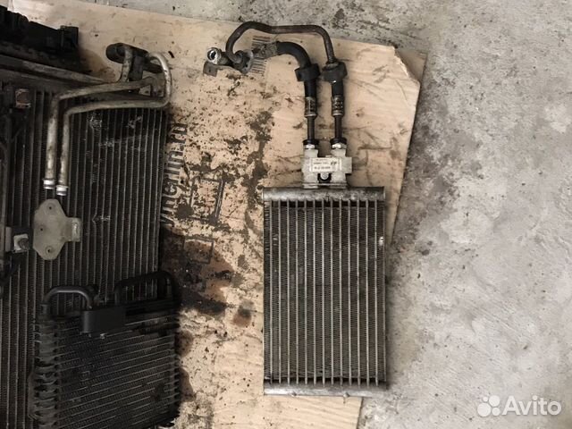 Радиатор охлаждения АКПП Мерседес мл 164 6.3 амг