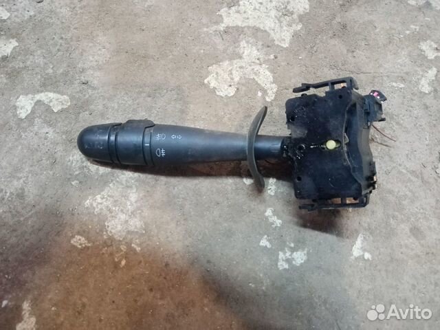 Переключатель подрулевой на Рено Лагуна 2006г