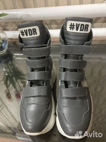 Кроссовки VDR