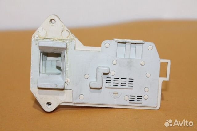 Устройство блокировки люка Bosch 3063115AA1 бу. 38