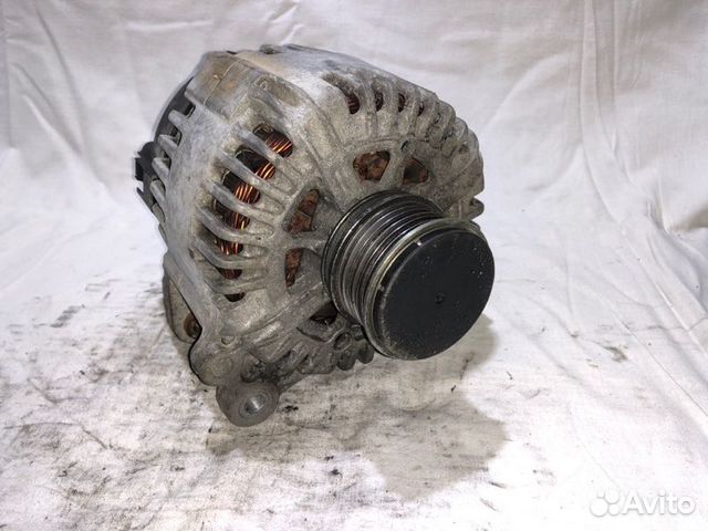 Генератор Audi A1 A3 A4 Skoda Octavia Superb Yeti