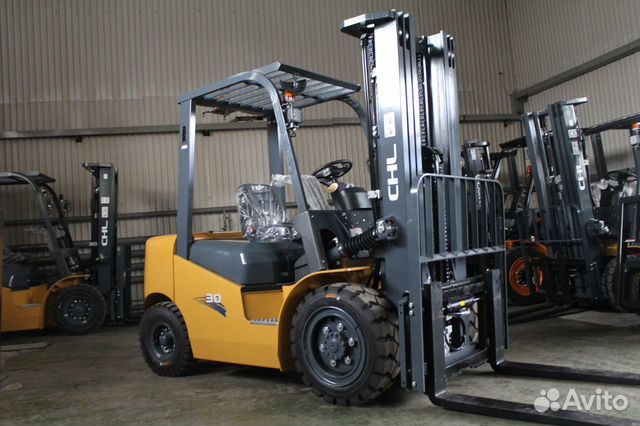 Вилочный погрузчик CHL CPCD30, 2023
