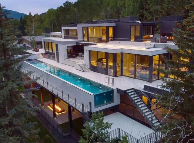 Дом 500 м² на участке 30 сот.