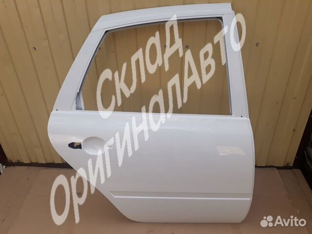 Дверь задняя правая гранта