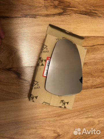 Боковое стекло Audi A3 левое