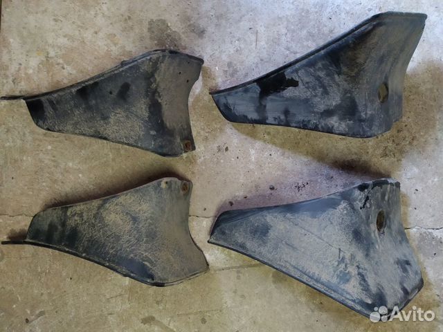 Брызговик передний и задний Toyota Corolla 150