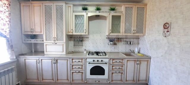 2-к. квартира, 60 м², 2/3 эт.