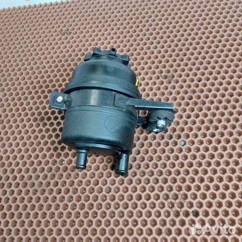 Бачок гур BMW e90 e39 e60 e84