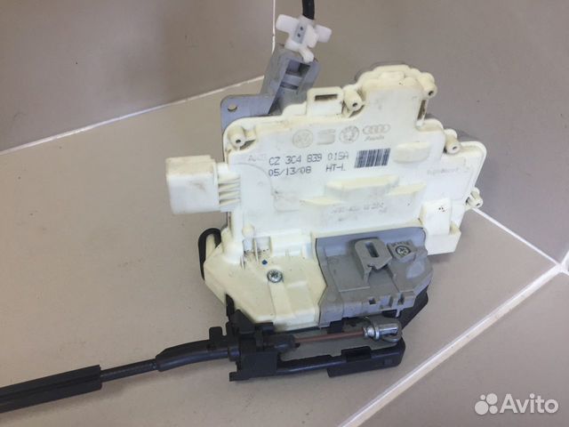 Замок двери задней левой VAG 3C4839015A