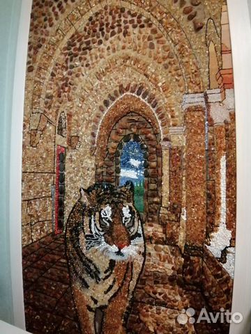 Картина с янтарем