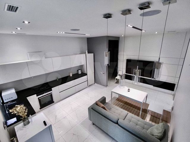 3-к. квартира, 96 м², 2/4 эт.