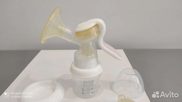 Молокоотсос Chicco ручной с бутылочкой