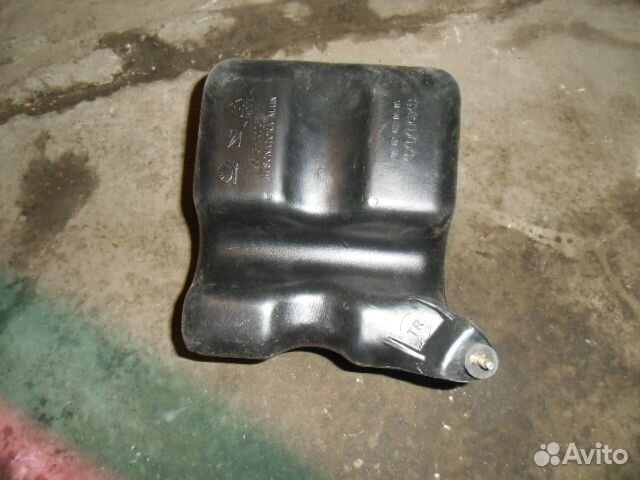 Резонатор воздушного фильтра Chevrolet Lanos 2002