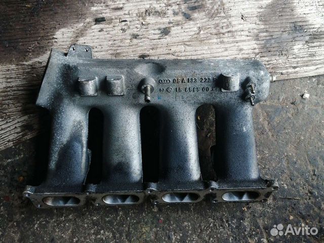 Коллектор впускной двигатель AGU, 1.8