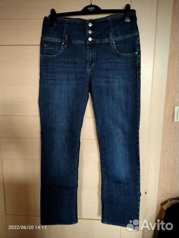 Джинсы женские