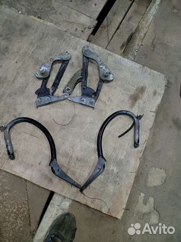 Петли капота и багажника на Мерседес 124.210.203