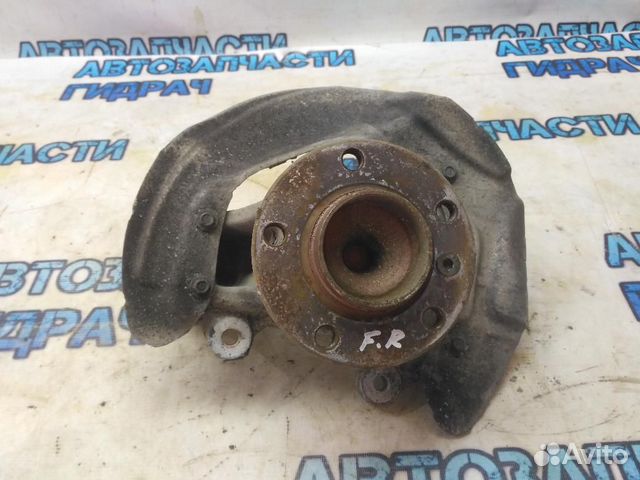 Кулак поворотный передний правый BMW 116i 2012 312