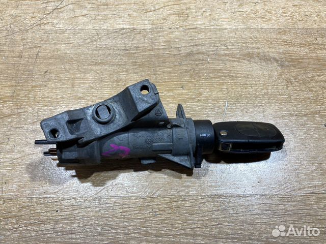 Замок зажигания Audi A6 C5 Z7