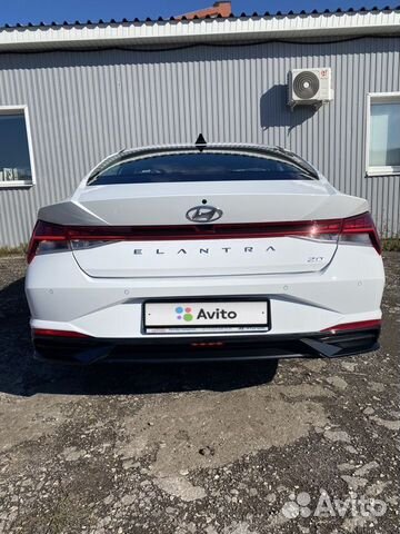 Hyundai Elantra 2.0 AT, 2022, 47 км