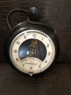 Часы Маяк с барометром и термометром