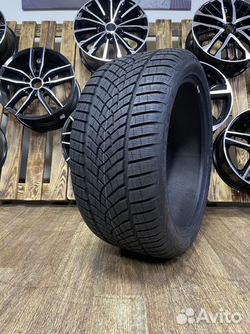 Goodyear UltraGrip Performance+ 235/50 R18 101V