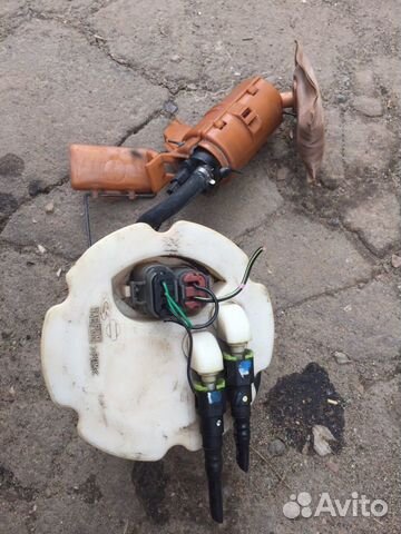 Бензонасос Nissan Avenir W11