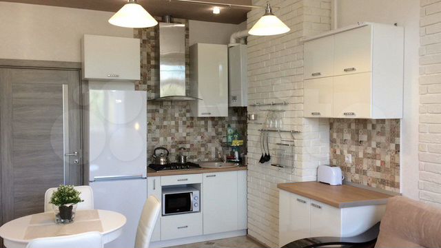 2-к. квартира, 46 м², 4/4 эт.