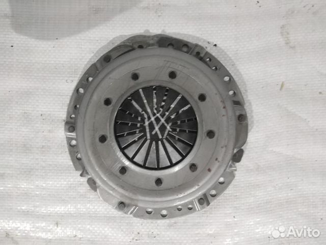 Корзина сцепления Рено Логан 1.6