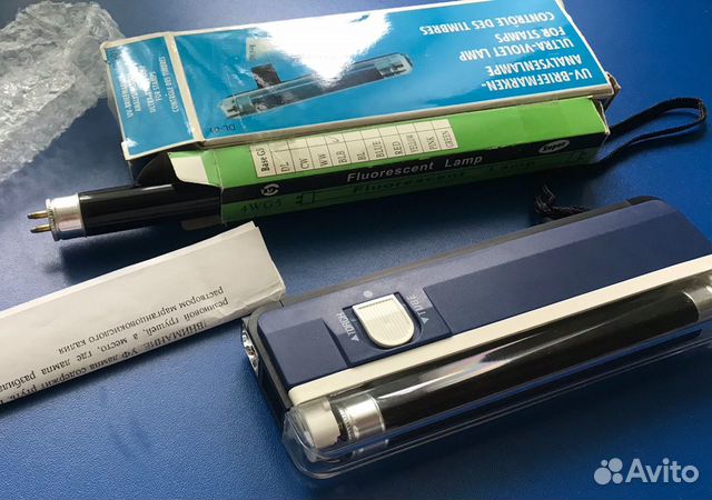 Ультрафиолетовая лампа для проверки купюр