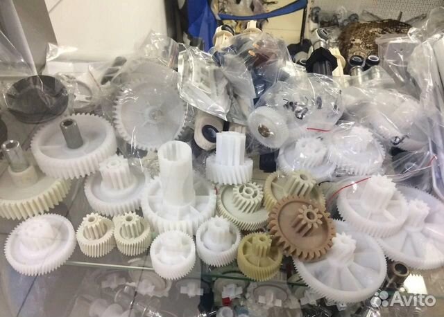 Запчасти мясорубок Шестерня Шнек Нож Решетка Гайка