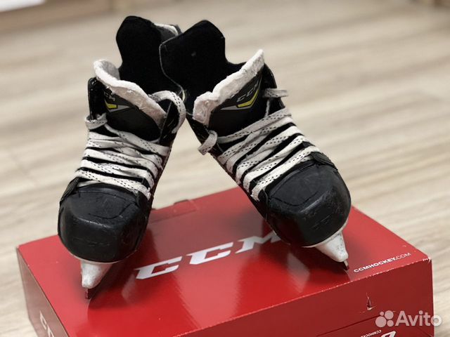 Коньки хоккейные ccm. Размер 30