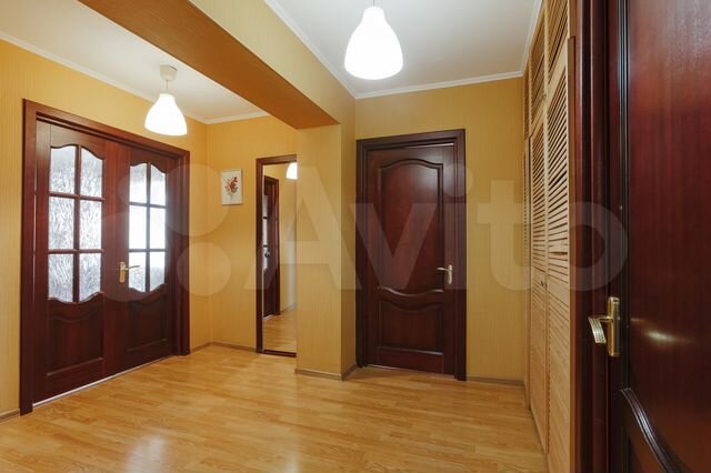 3-к. квартира, 85 м², 4/9 эт.