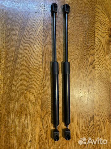 Амортизатор крышки багажника VW Passat b6