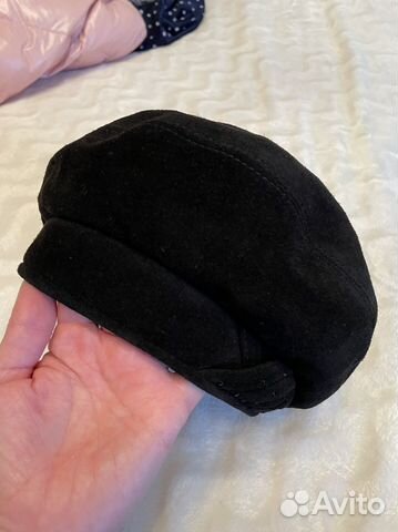 Берет женский из замши