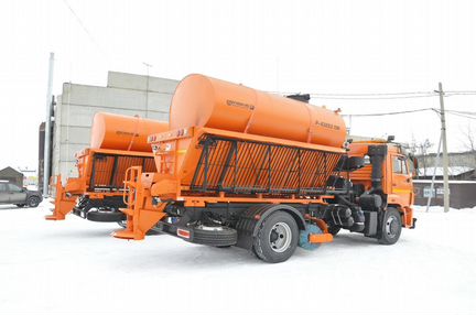 Дорожная уборочная машина Камаз-43253