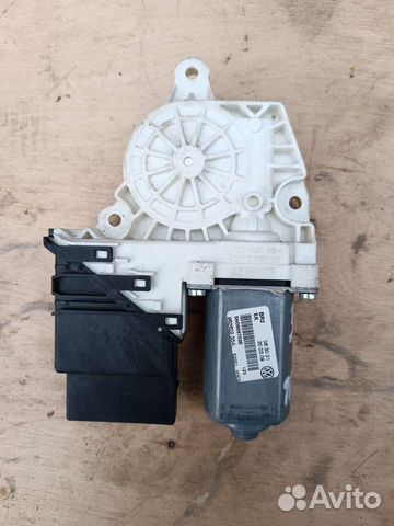 Моторчик стеклоподъемника задний левый Tiguan