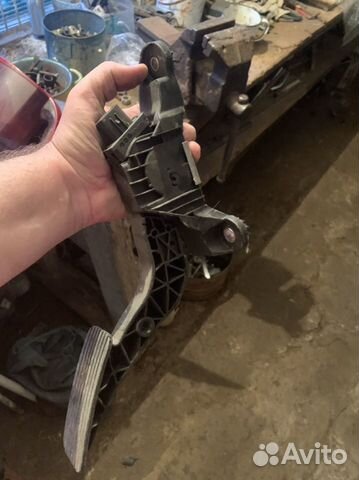 Педагь газа solaris 2018