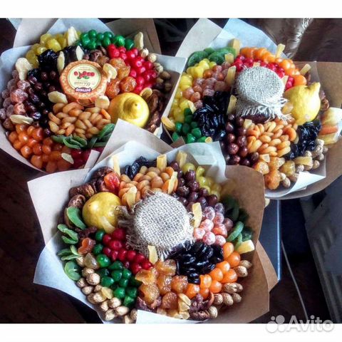 Букеты и коробочки с сухофруктами