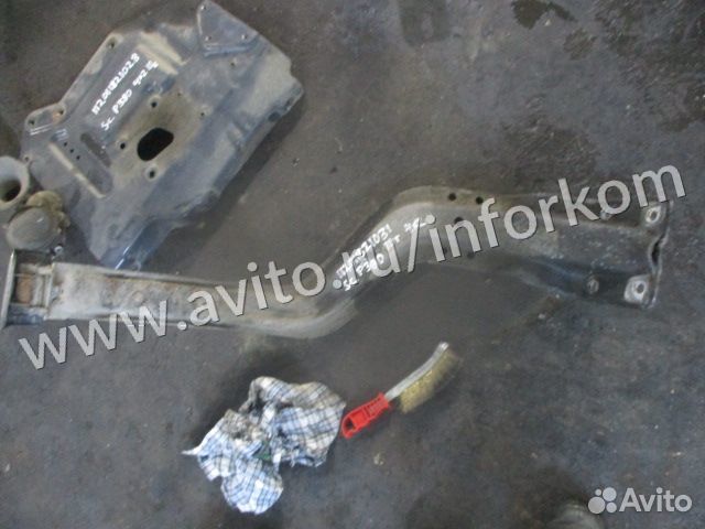 Кронштейн крыла передний левый Scania 1866051 купить в Домодедово ...