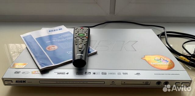 DVD плеер BBK DV611SI