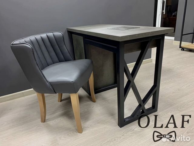 Маникюрный стол в стиле лофт