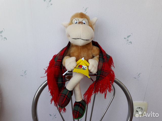 Сувенирная обезьянка МТС