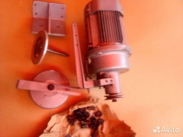 Электродвигатель к швейной машине